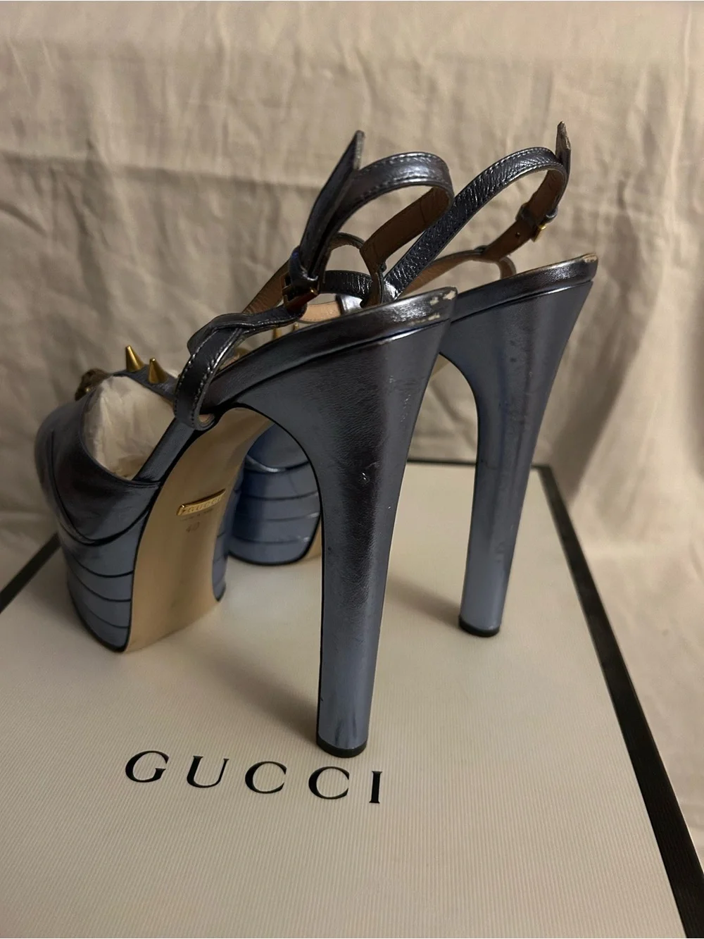 Gucci Silver Leather Platform T-Strap High Heel